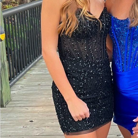 COLORS Homecoming Dress - Picture 4 of 4